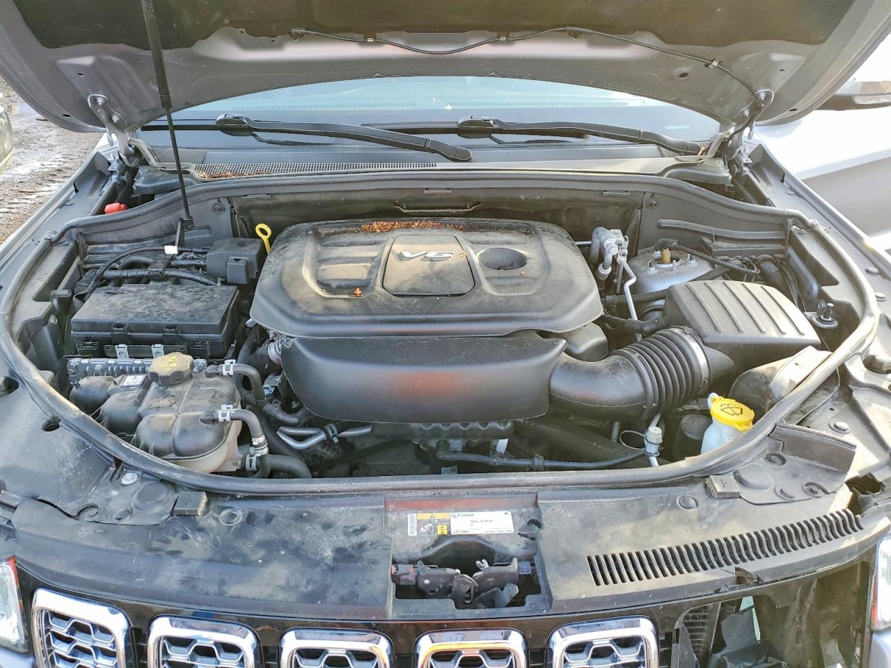 2018 JEEP GRAND CHEROKEE OVERLAND photo 12