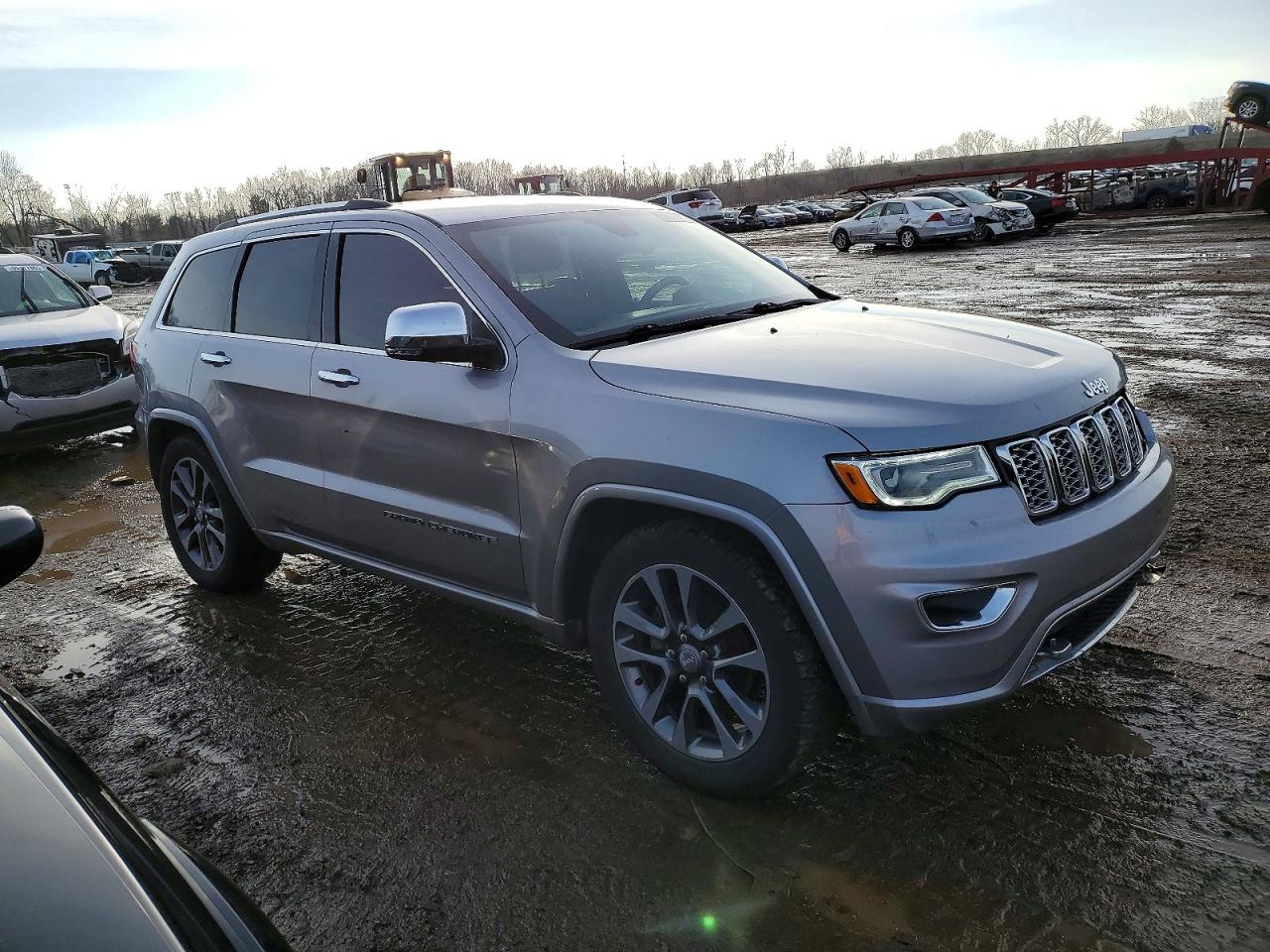 2018 JEEP GRAND CHEROKEE OVERLAND photo 4