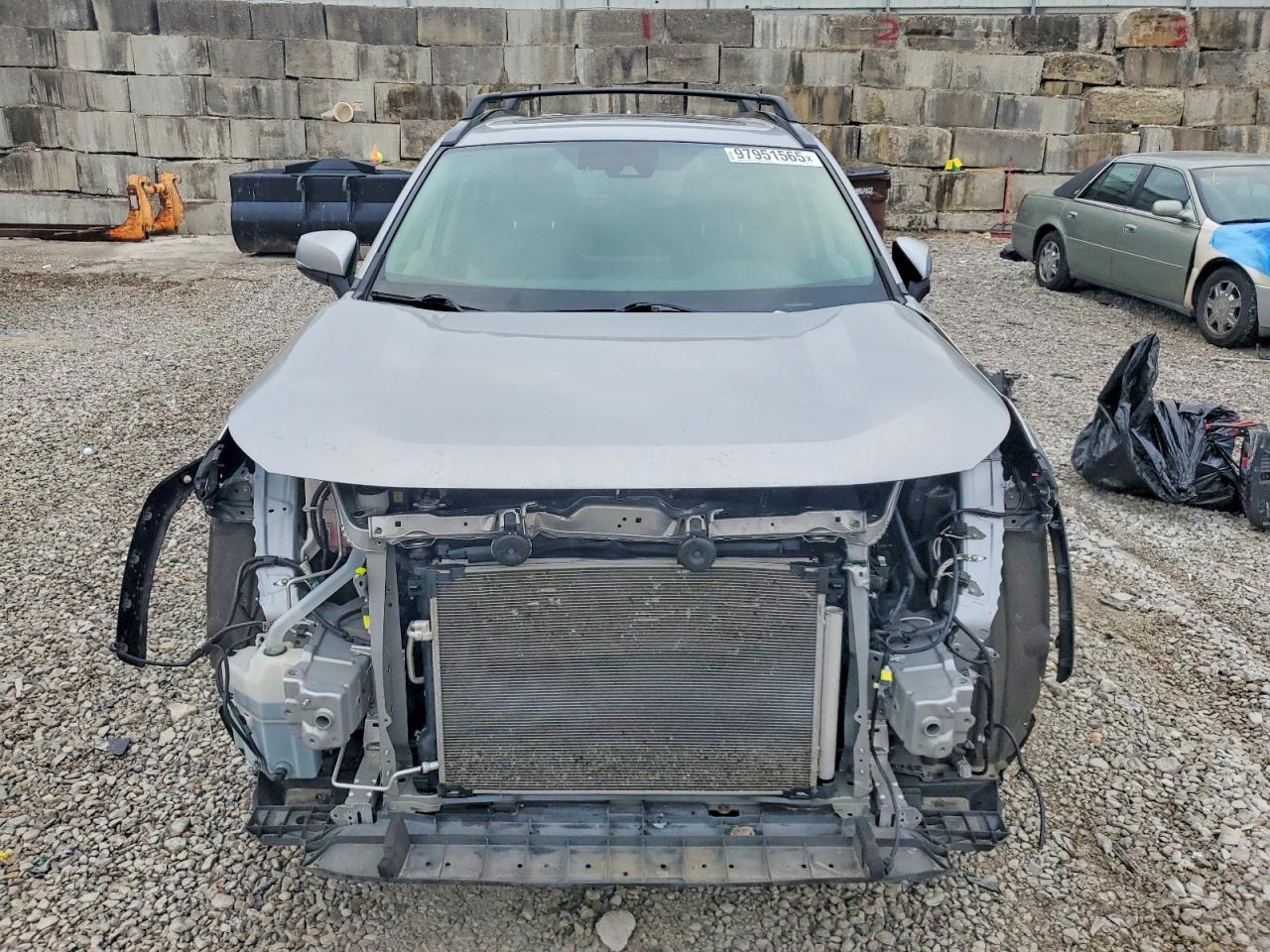 2019 TOYOTA RAV4 XLE photo 9