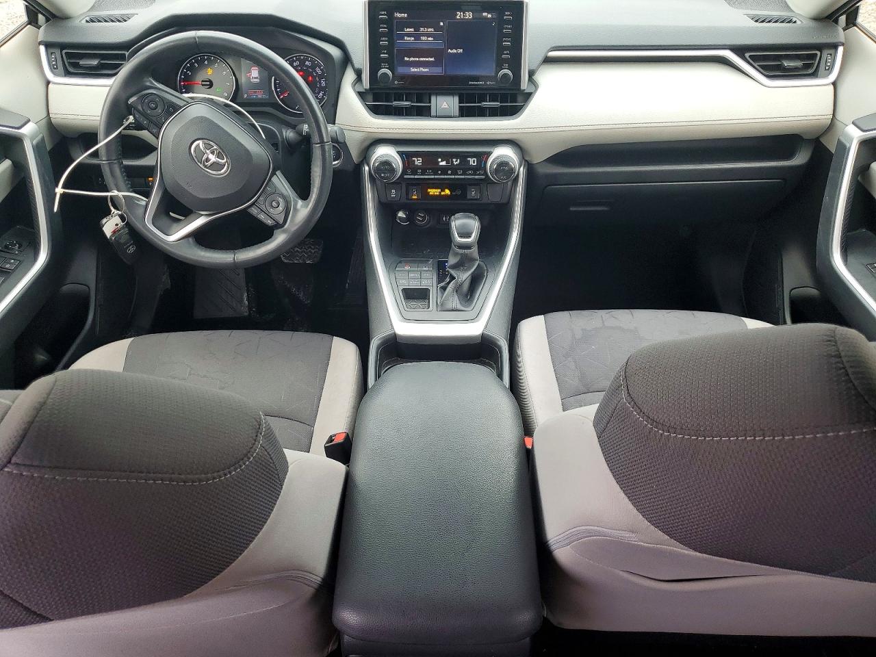 2019 TOYOTA RAV4 XLE photo 15