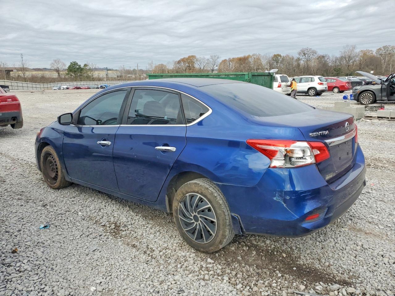 2017 NISSAN SENTRA S photo 2