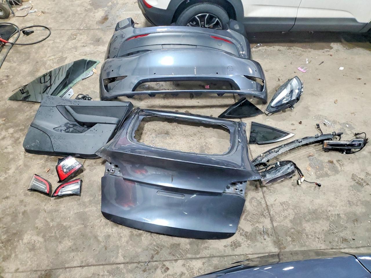 2021 TESLA MODEL Y photo 23