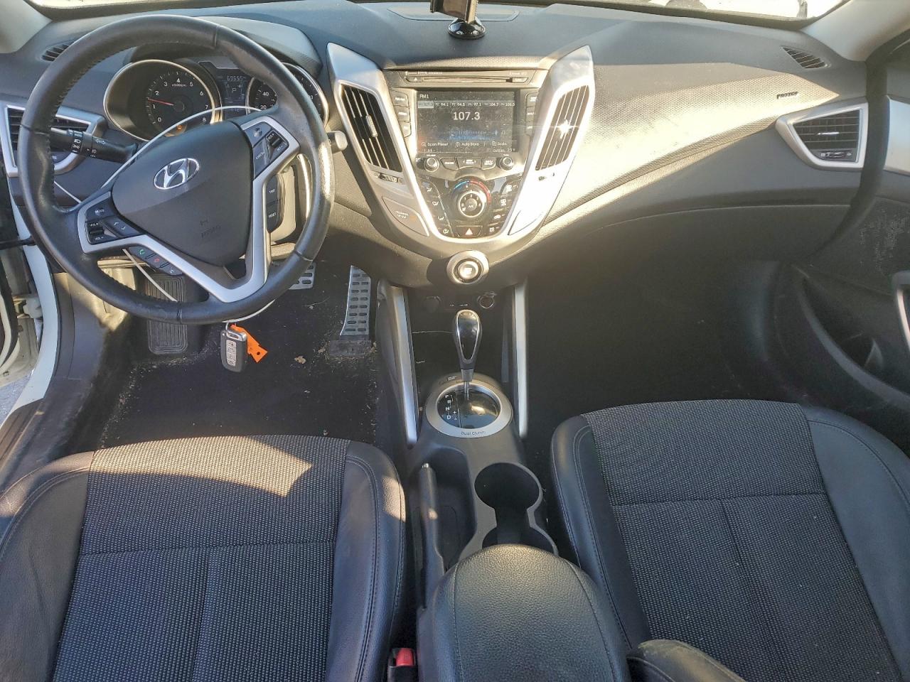 2013 HYUNDAI VELOSTER photo 22