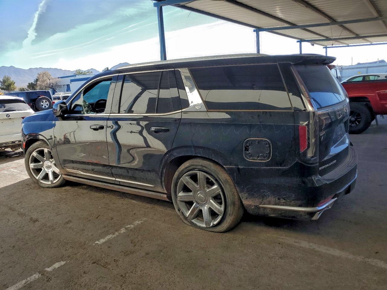 2022 CADILLAC ESCALADE PREMIUM LUXURY photo 4