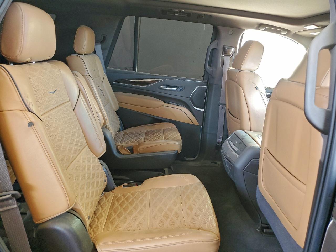 2022 CADILLAC ESCALADE PREMIUM LUXURY photo 31
