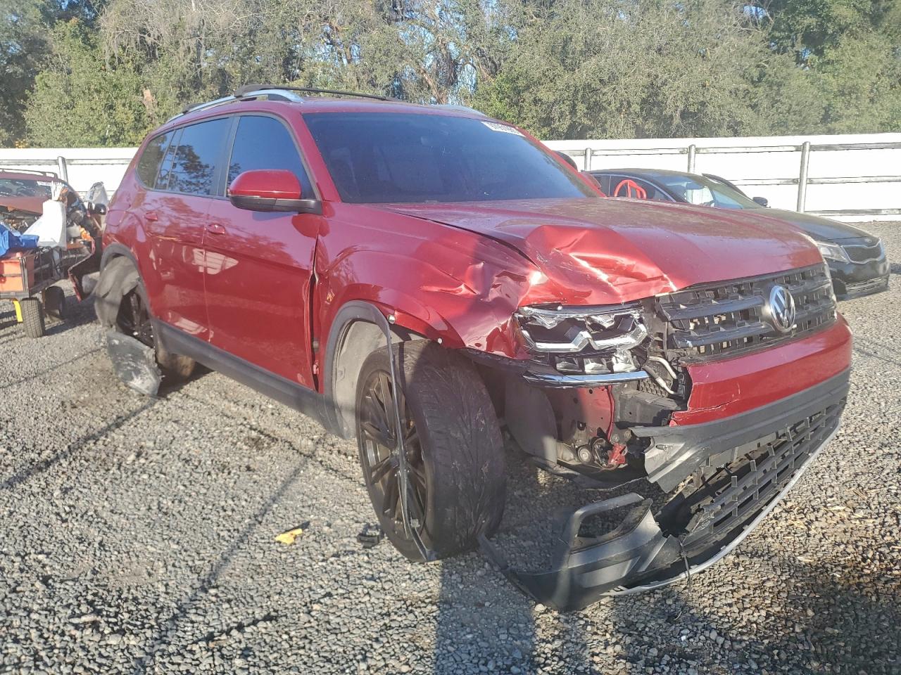 2018 VOLKSWAGEN ATLAS SE photo 4