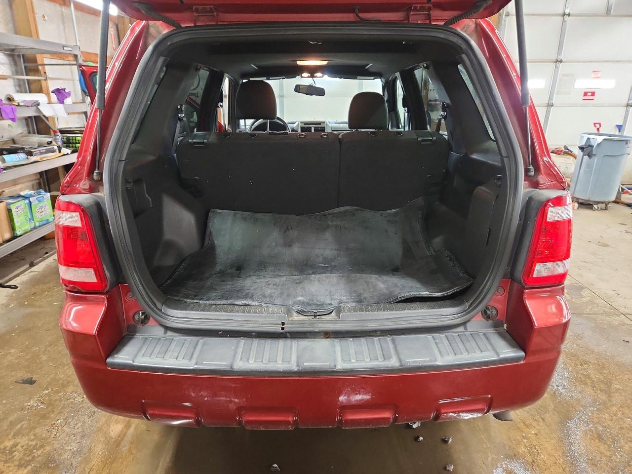 2012 FORD ESCAPE XLT photo 16