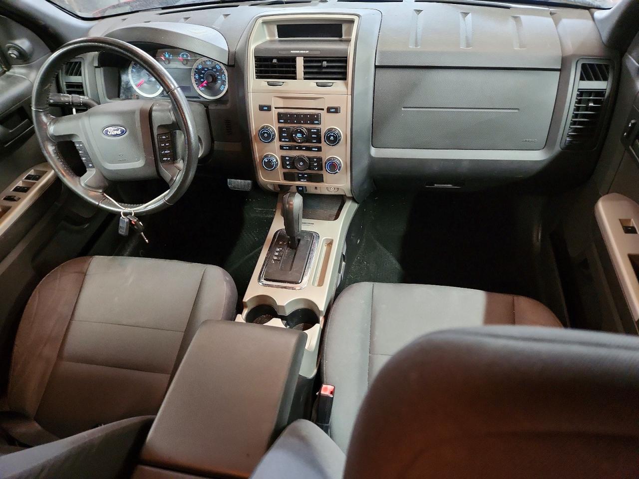 2012 FORD ESCAPE XLT photo 22