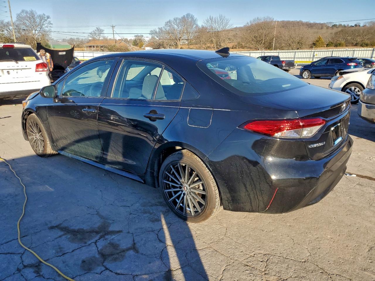 2020 TOYOTA COROLLA LE photo 2