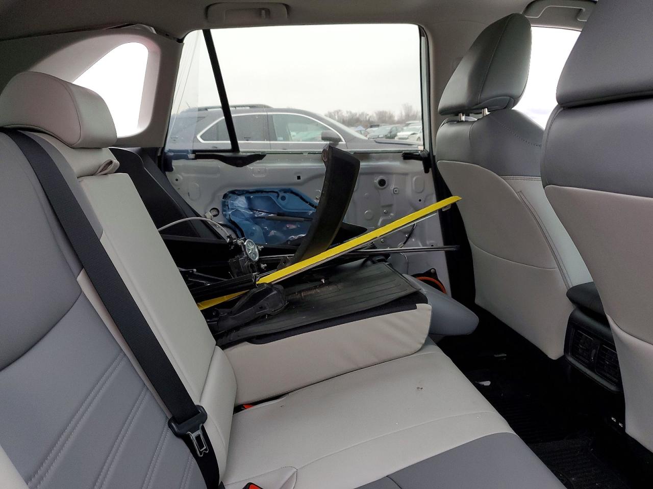 2021 TOYOTA RAV4 XLE PREMIUM photo 10