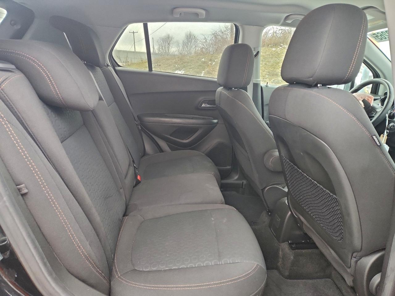 2021 CHEVROLET TRAX LS photo 10