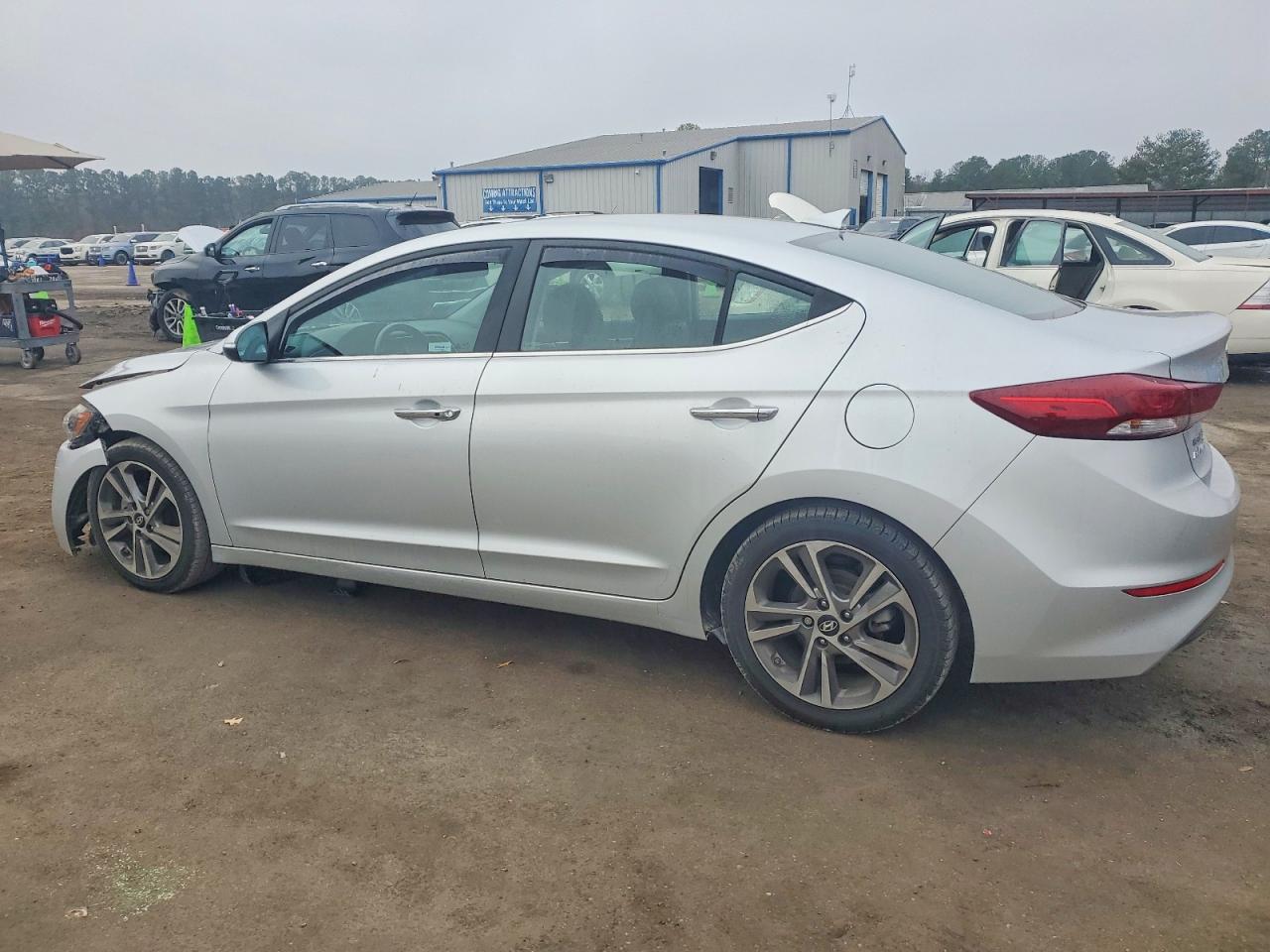 2017 HYUNDAI ELANTRA SE photo 5