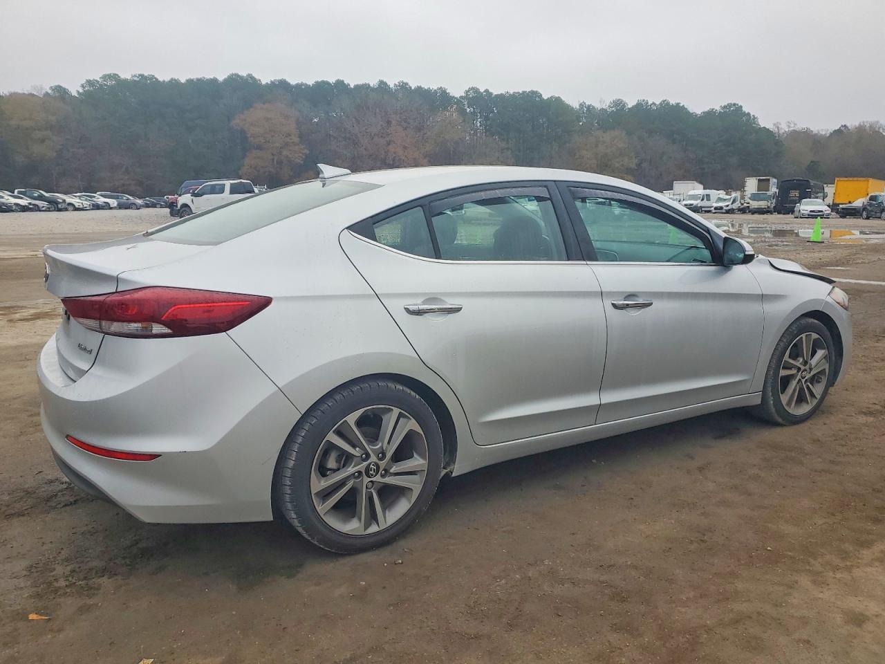 2017 HYUNDAI ELANTRA SE photo 9