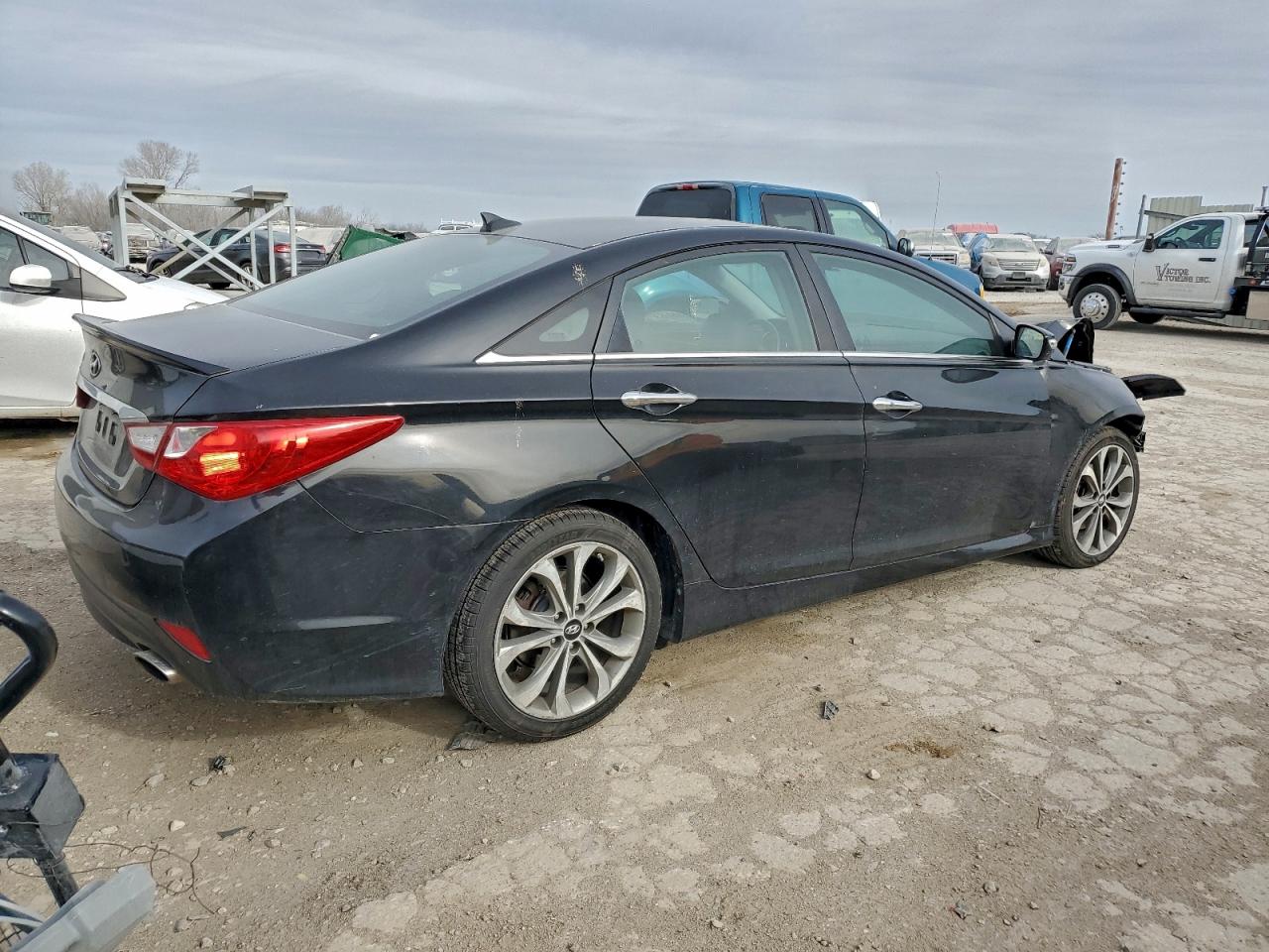 2014 HYUNDAI SONATA SE photo 3