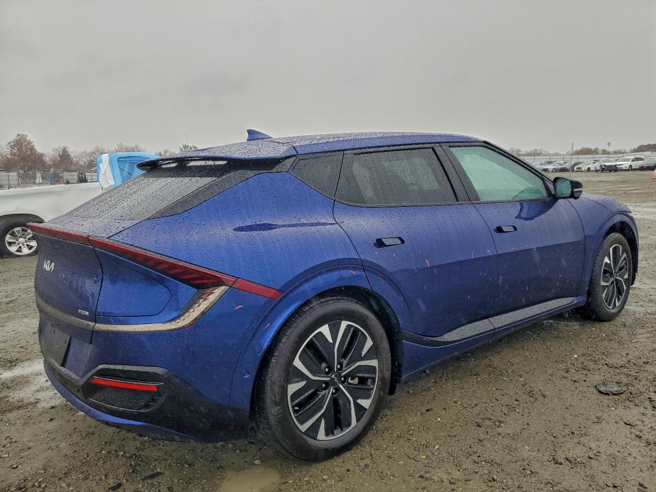 2022 KIA EV6 GT LINE photo 3