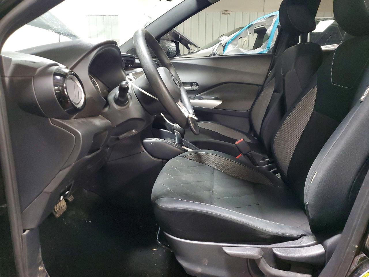 2020 NISSAN KICKS SV photo 19