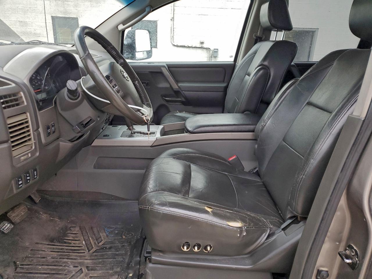 2006 NISSAN TITAN XE photo 13