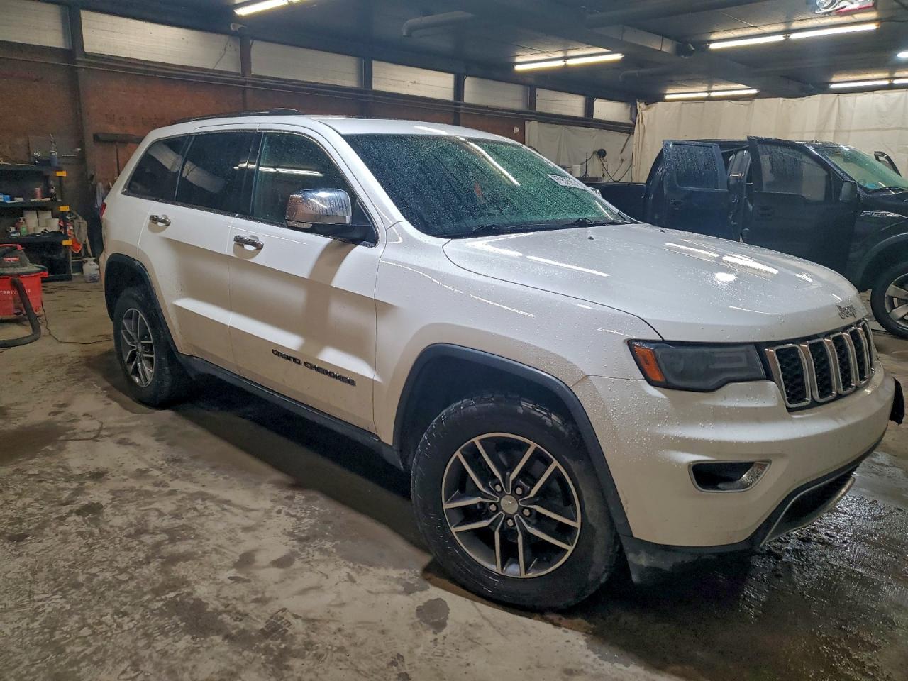 2018 JEEP GRAND CHEROKEE LIMITED photo 4