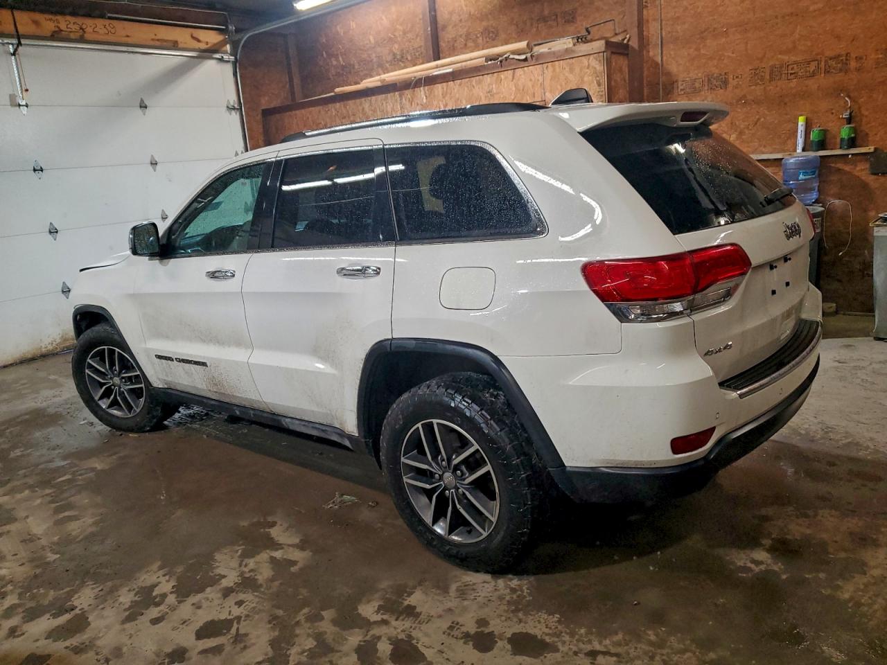 2018 JEEP GRAND CHEROKEE LIMITED photo 2