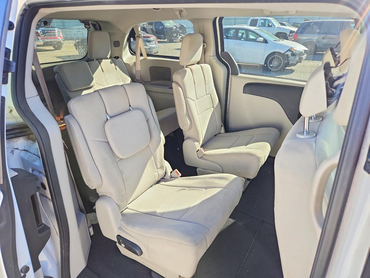2012 DODGE GRAND CARAVAN SXT photo 10
