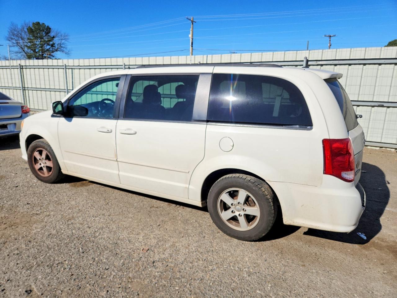 2012 DODGE GRAND CARAVAN SXT photo 2
