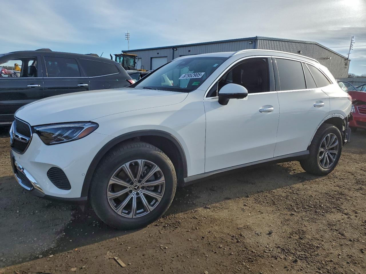 2024 MERCEDES-BENZ GLC