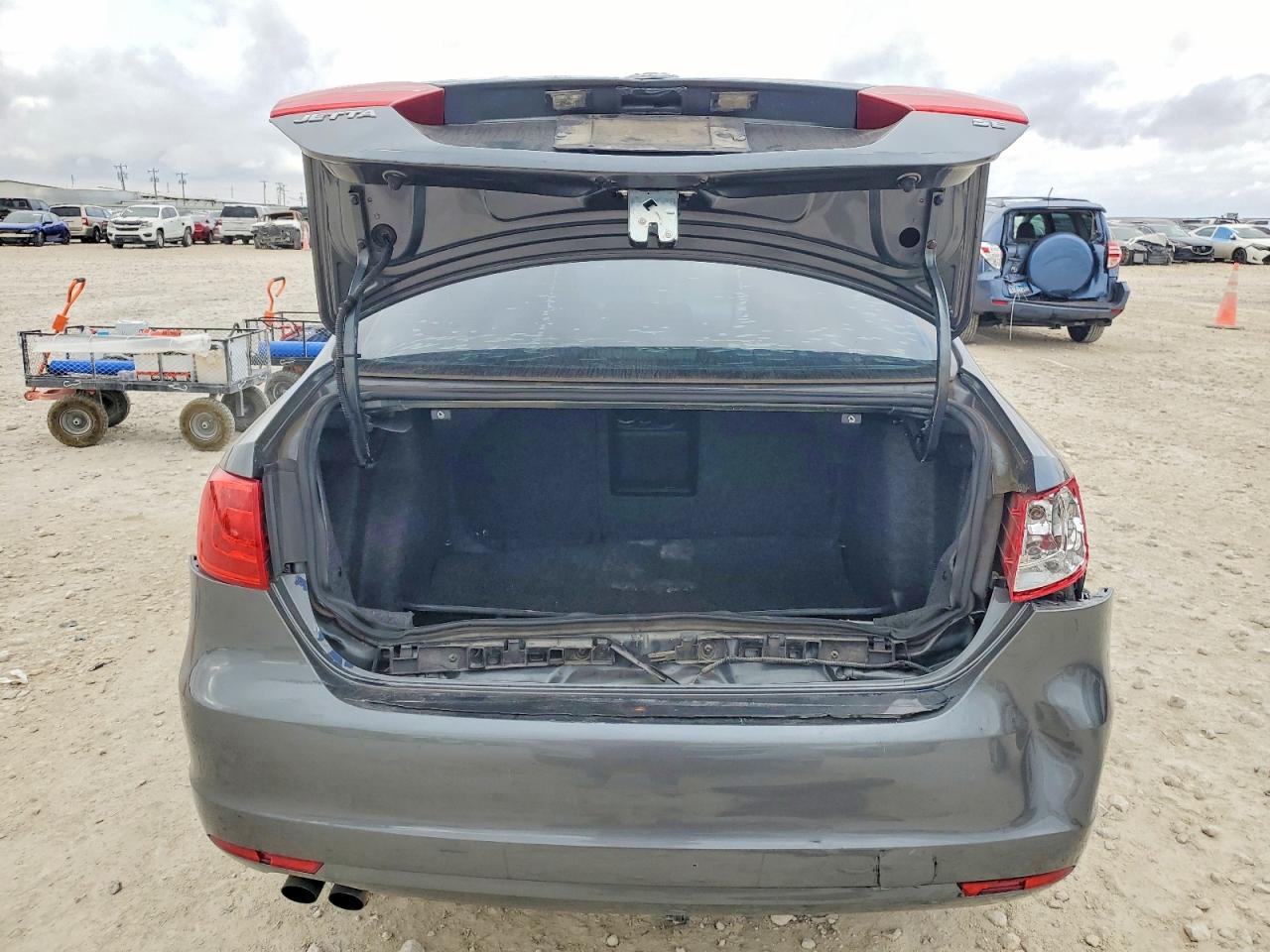 2011 VOLKSWAGEN JETTA SEL photo 6