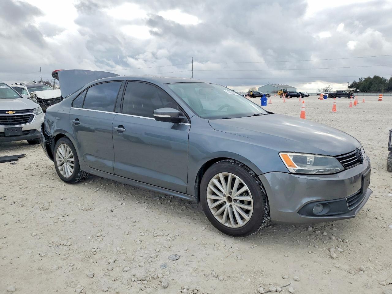 2011 VOLKSWAGEN JETTA SEL photo 4
