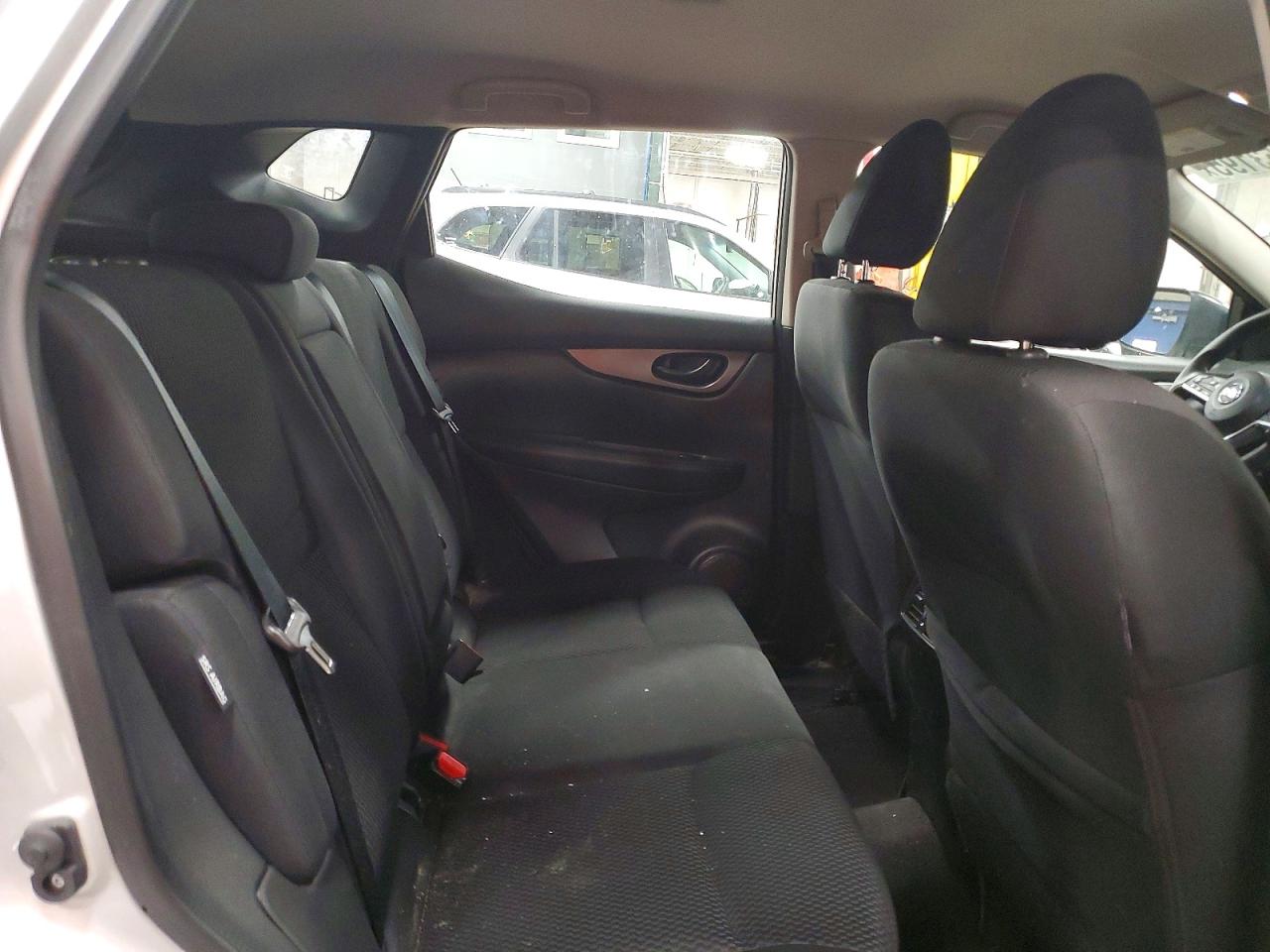 2020 NISSAN ROGUE SPORT S photo 11