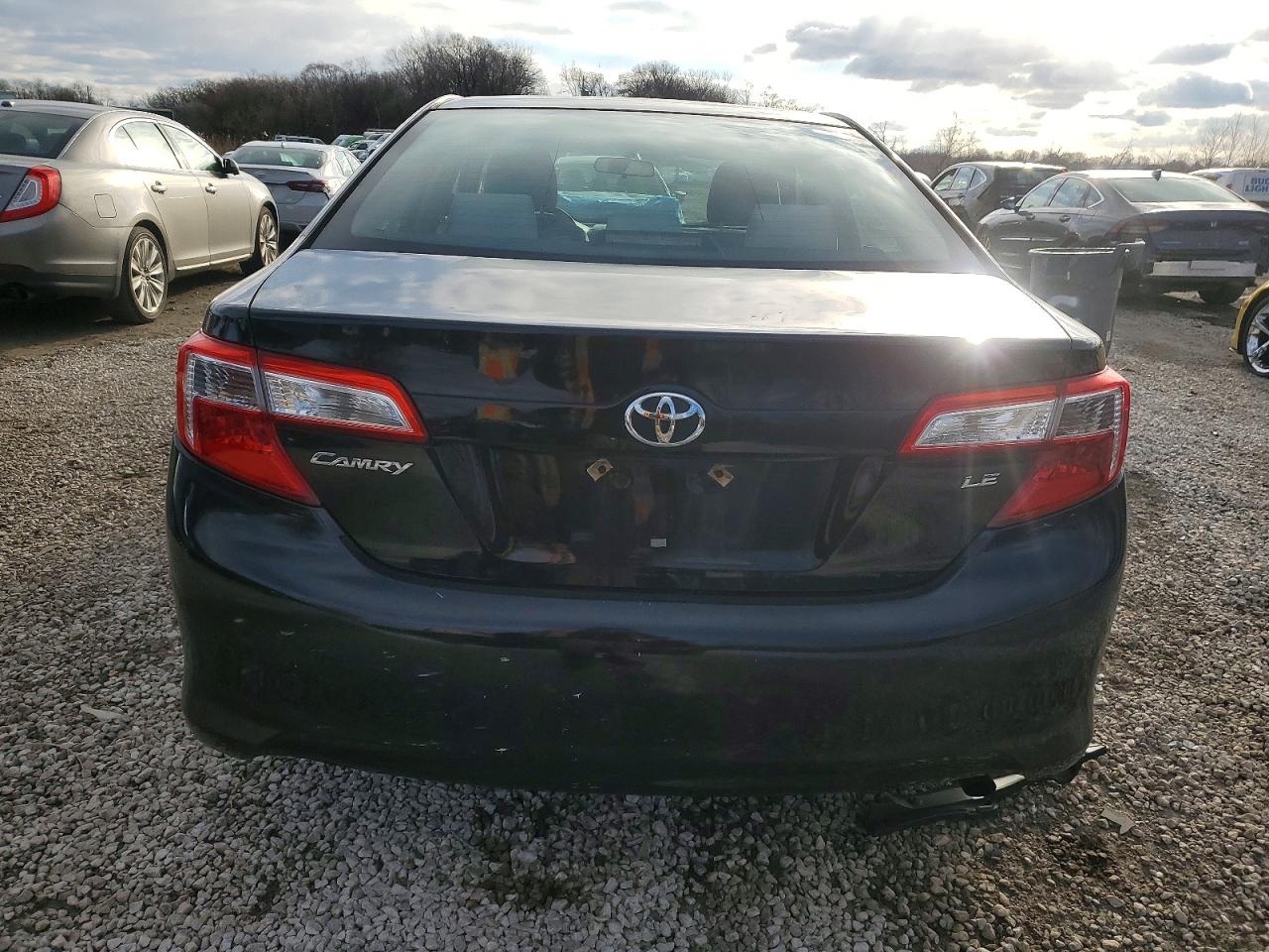 2012 TOYOTA CAMRY BASE photo 6