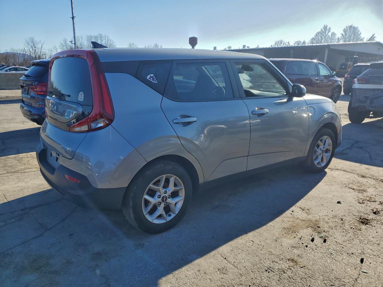 2022 KIA SOUL LX photo 5