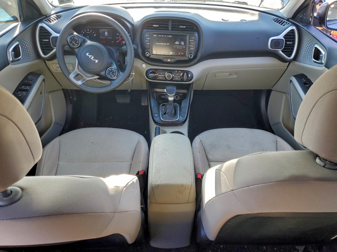 2022 KIA SOUL LX photo 15