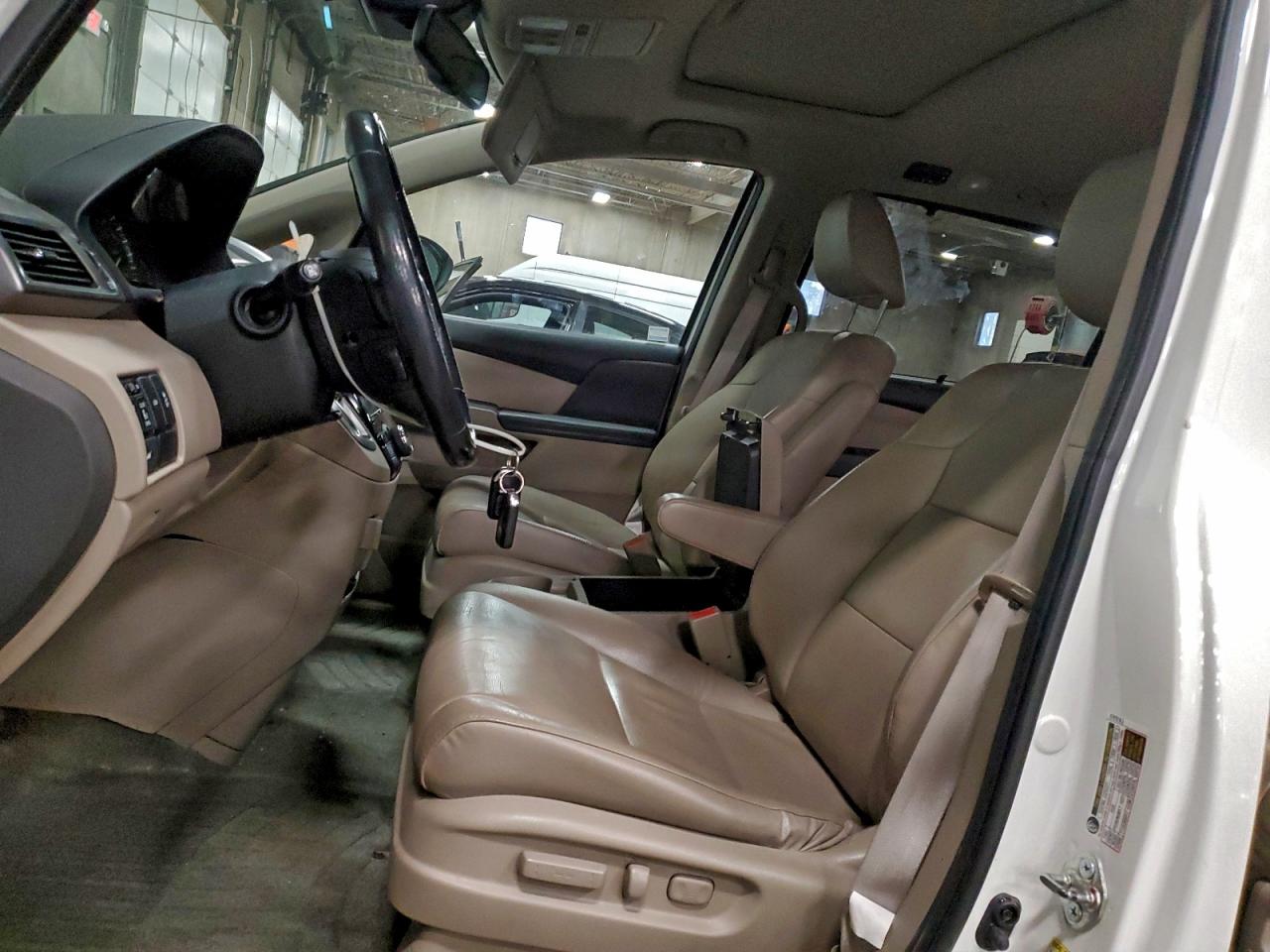 2016 HONDA ODYSSEY EXL photo 19