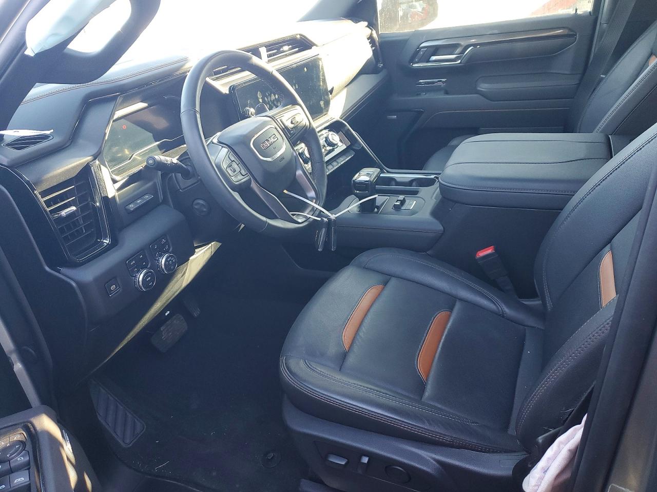 2025 GMC SIERRA K1500 AT4 photo 19