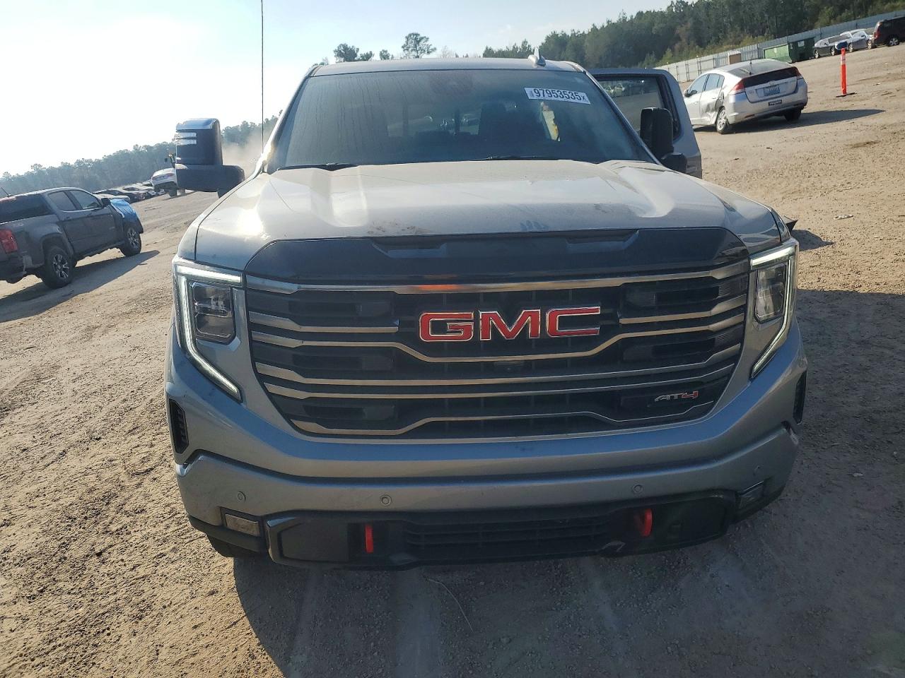 2025 GMC SIERRA K1500 AT4 photo 13