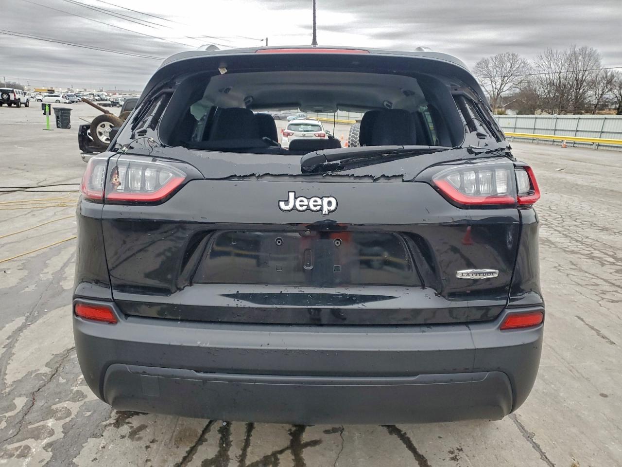 2021 JEEP CHEROKEE LATITUDE photo 11