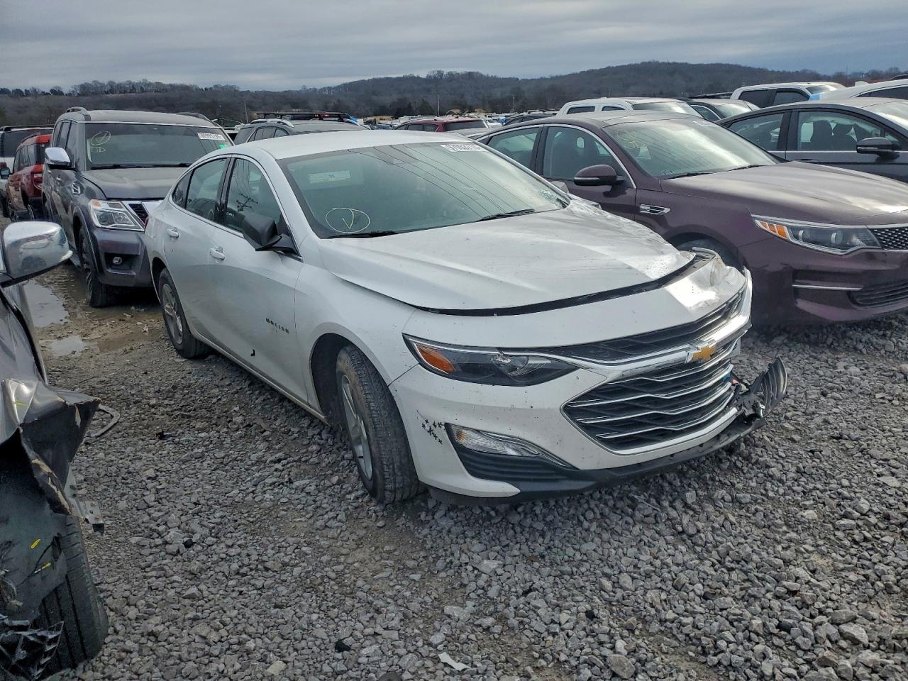 2024 CHEVROLET MALIBU LS photo 4