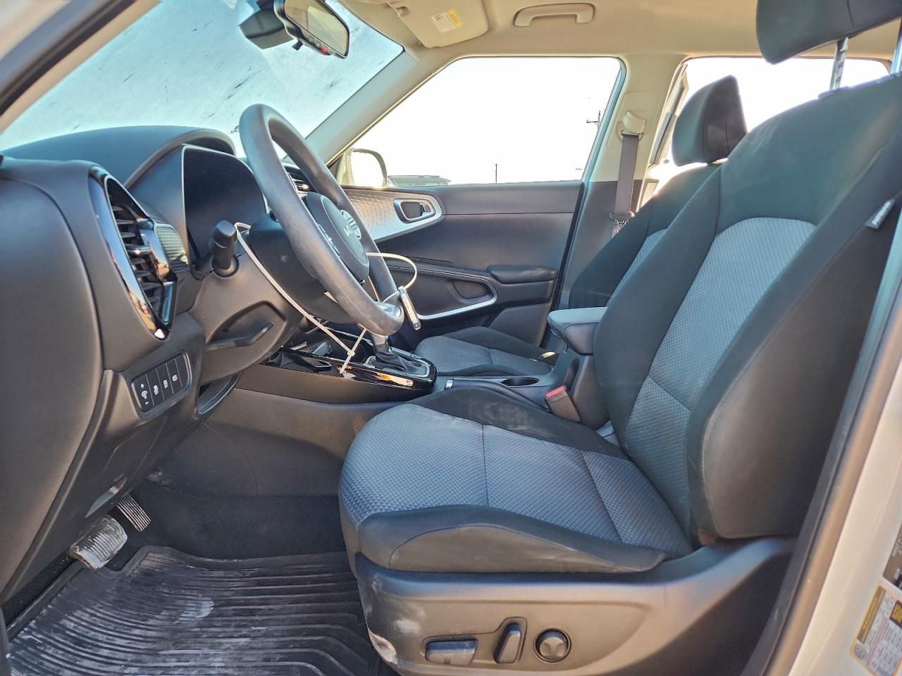 2024 KIA SOUL S photo 19