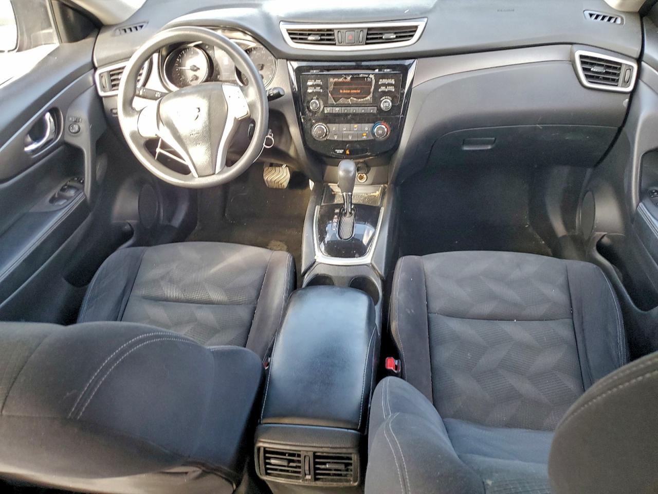 2016 NISSAN ROGUE S photo 8