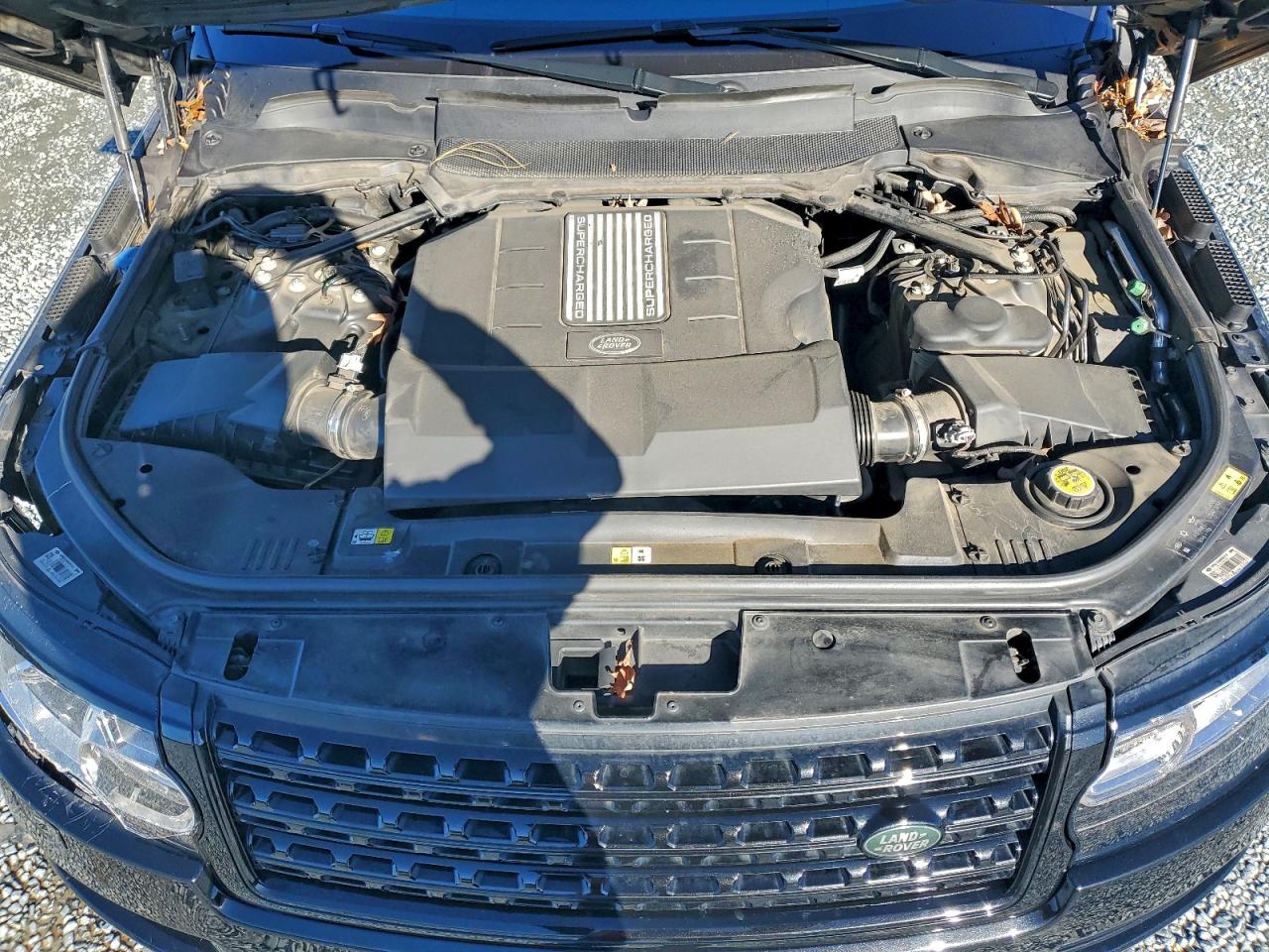 2017 LAND ROVER RANGE ROVER SUPERCHARGED photo 12