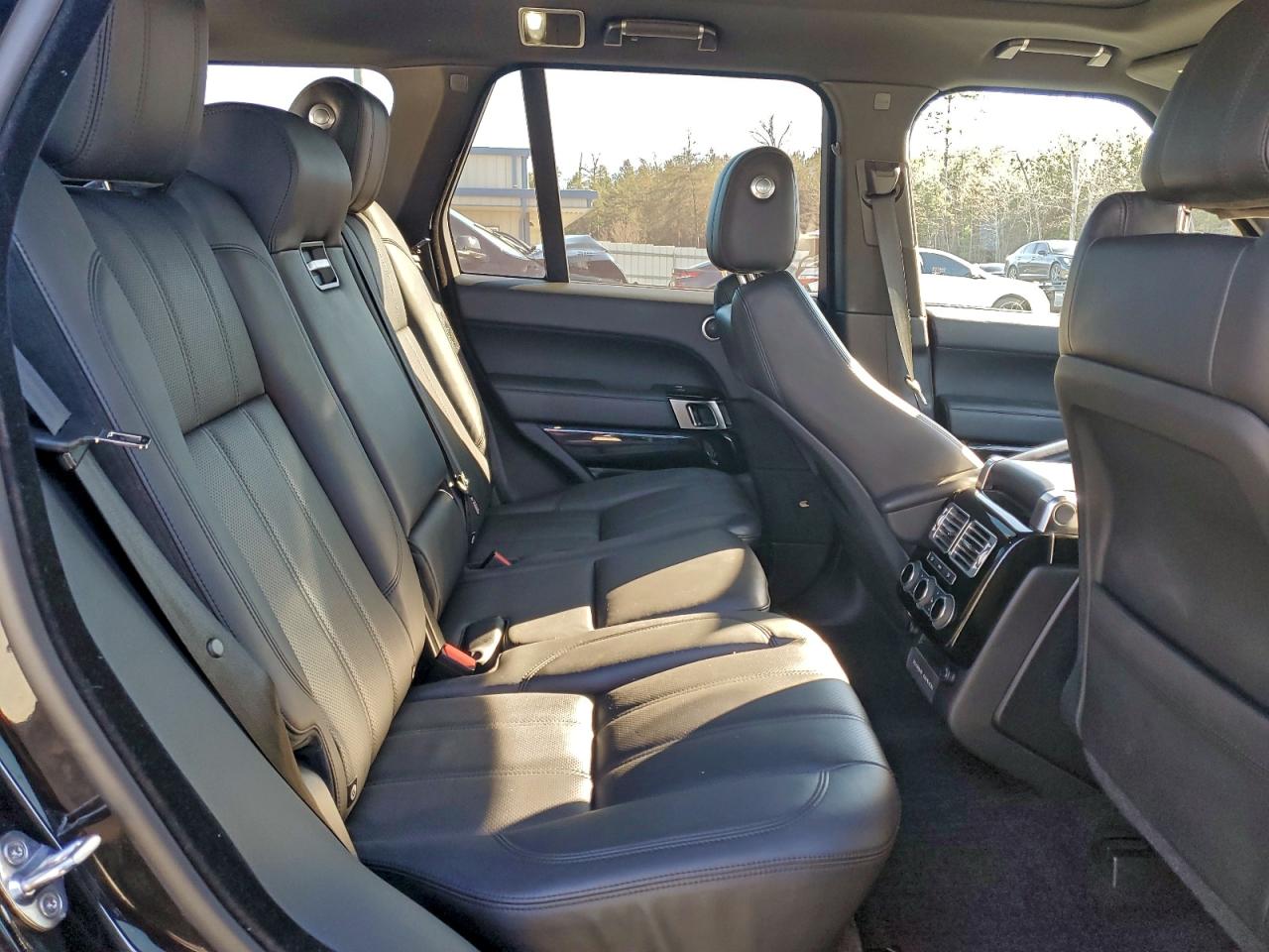 2017 LAND ROVER RANGE ROVER SUPERCHARGED photo 11