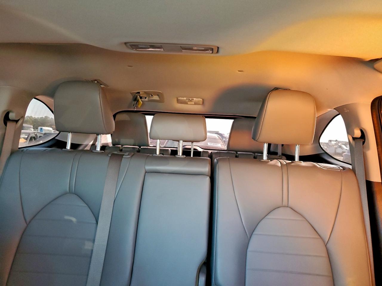 2024 TOYOTA HIGHLANDER LE photo 19