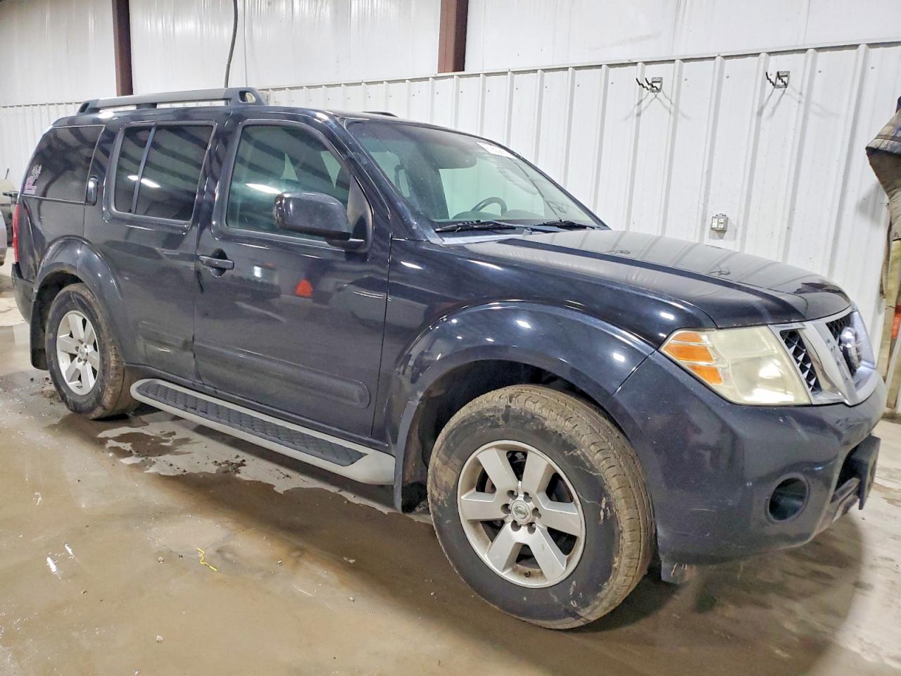 2011 NISSAN PATHFINDER S photo 7