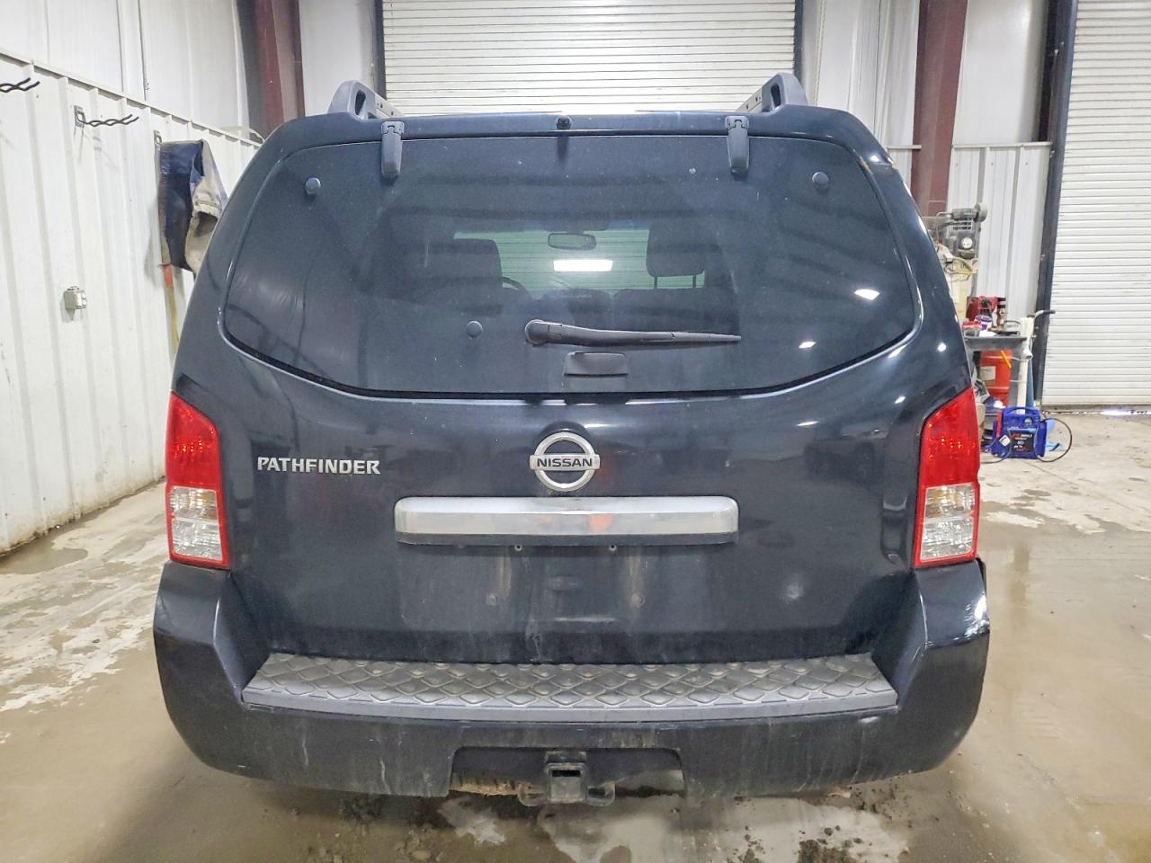 2011 NISSAN PATHFINDER S photo 11