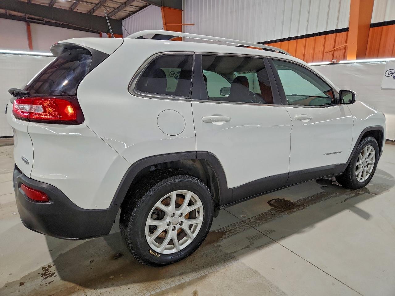 2018 JEEP CHEROKEE LATITUDE photo 3