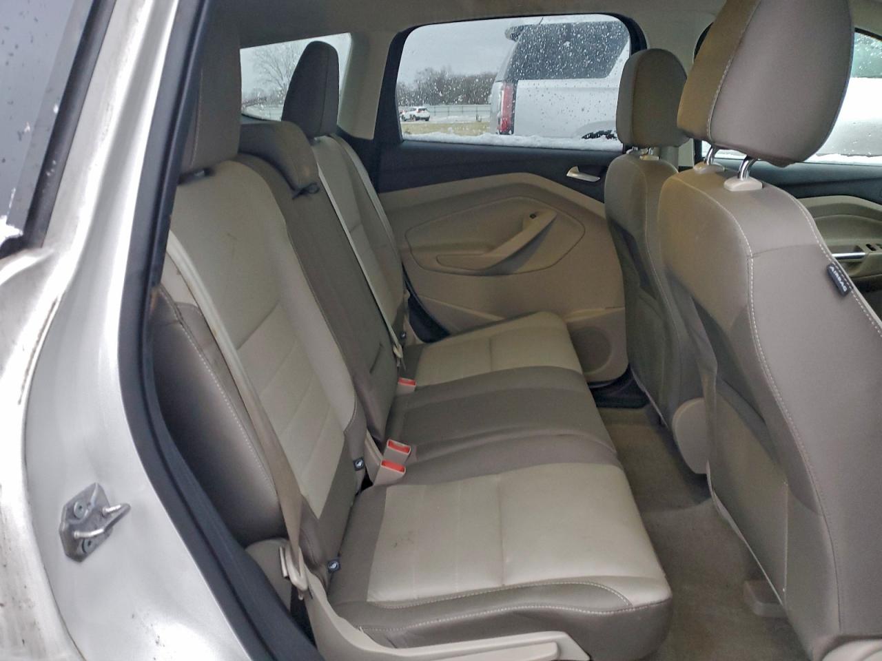 2016 FORD ESCAPE SE photo 11
