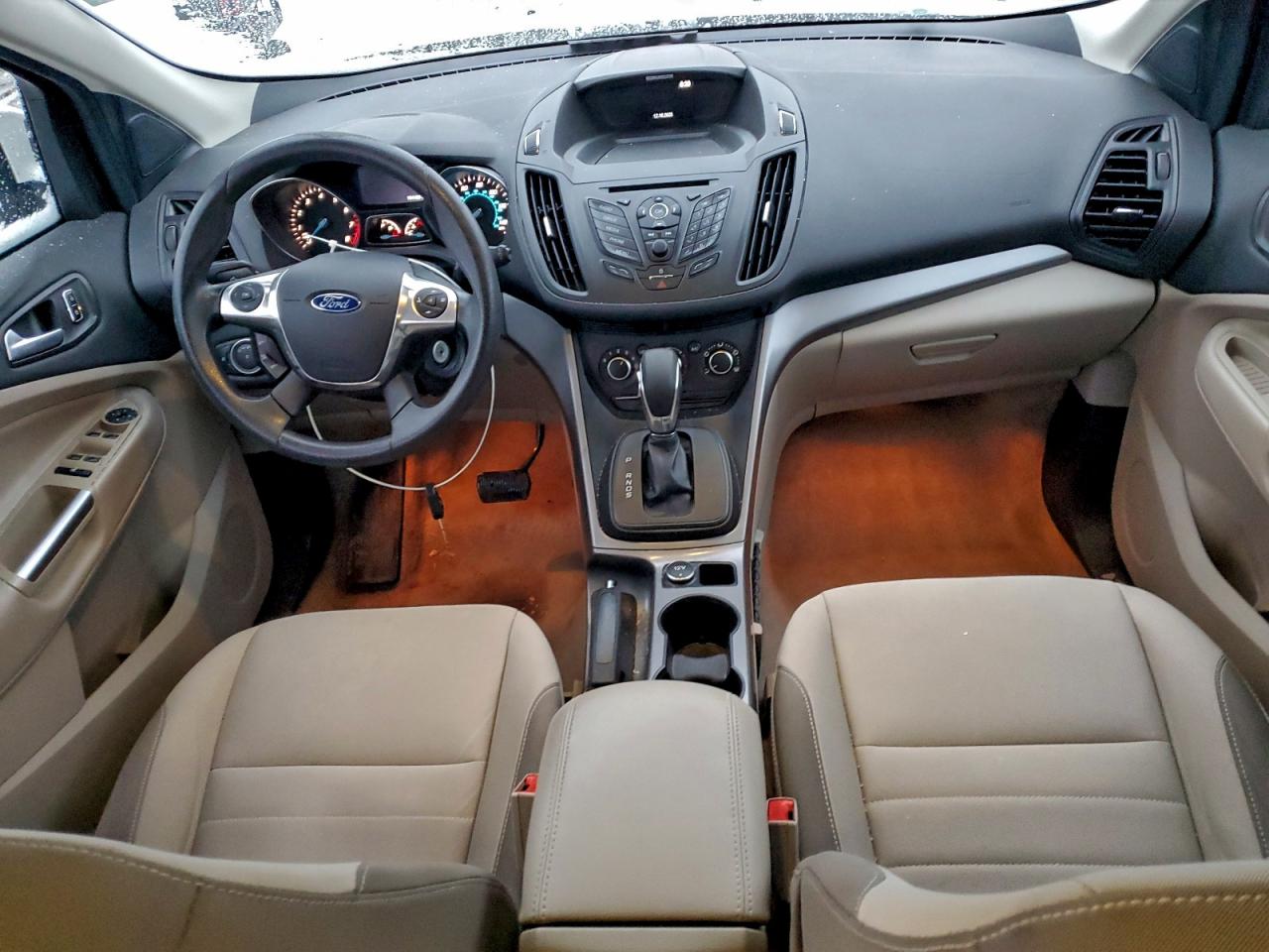 2016 FORD ESCAPE SE photo 8