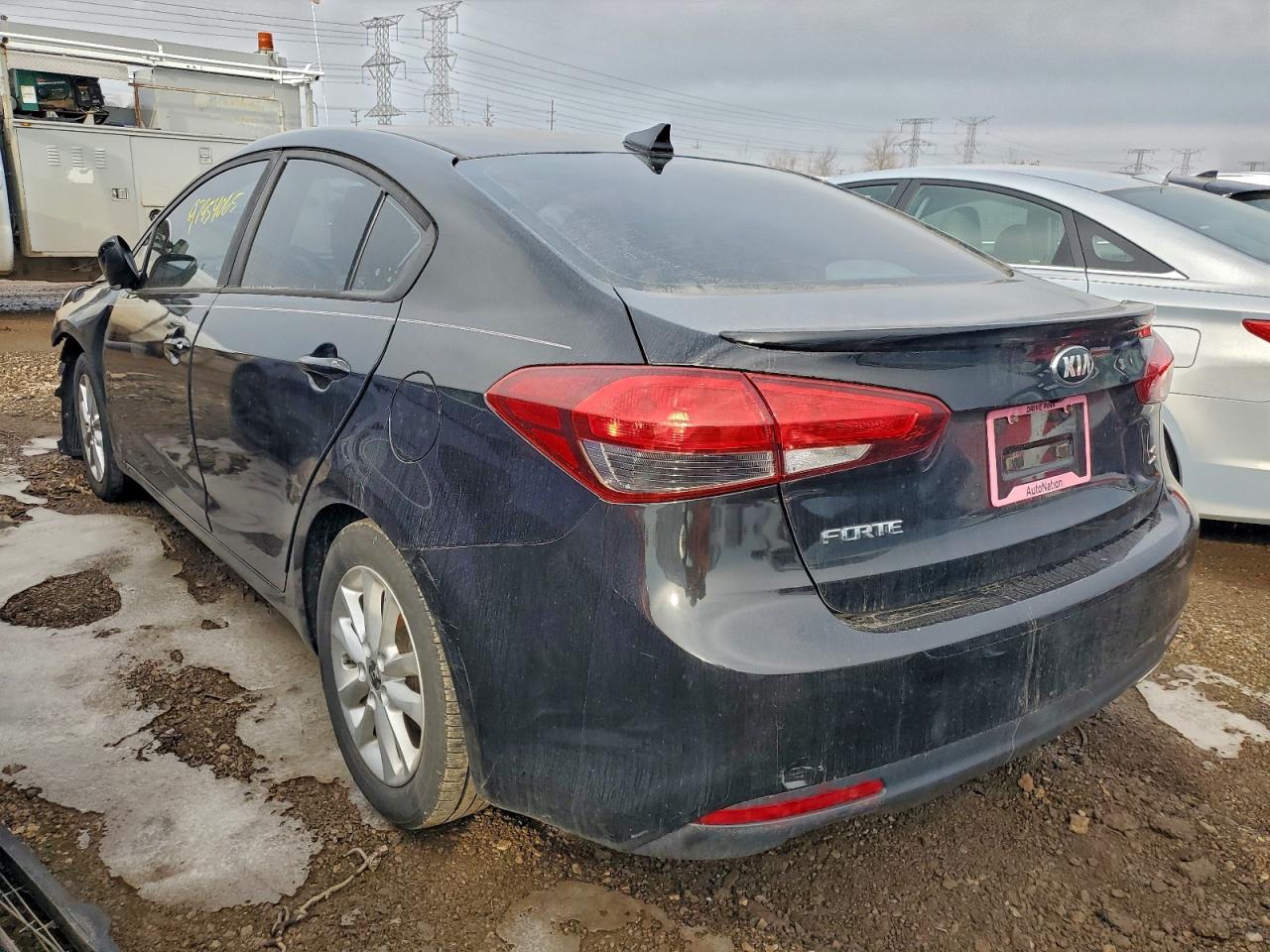 2017 KIA FORTE LX photo 5