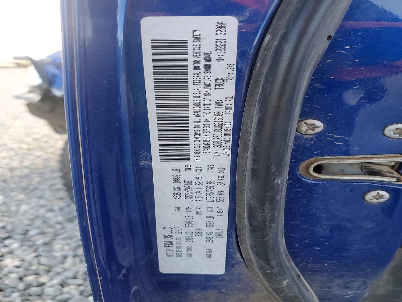 2018 RAM 2500 ST FLATBED TRUCK photo 12