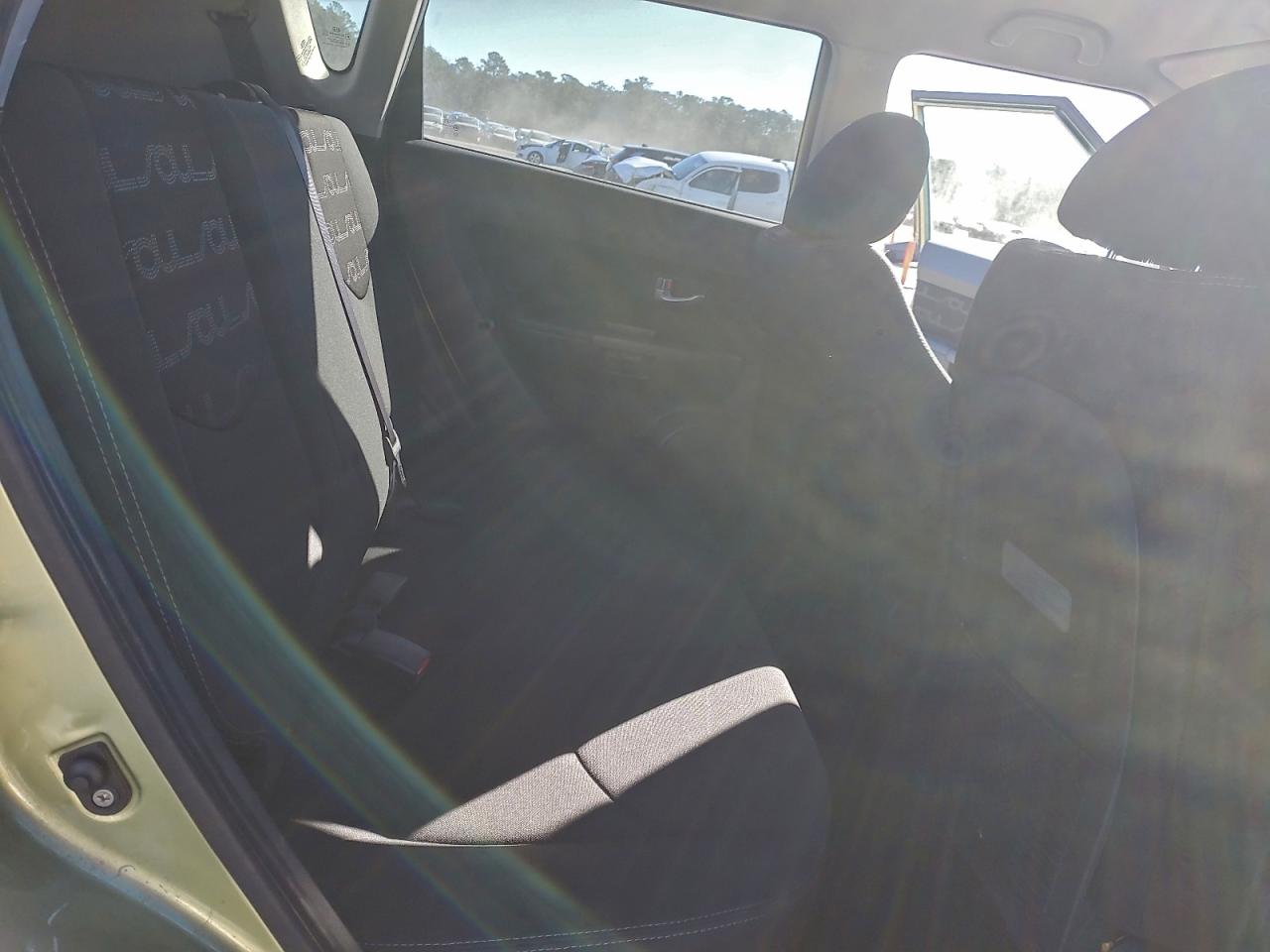 2013 KIA SOUL + photo 19